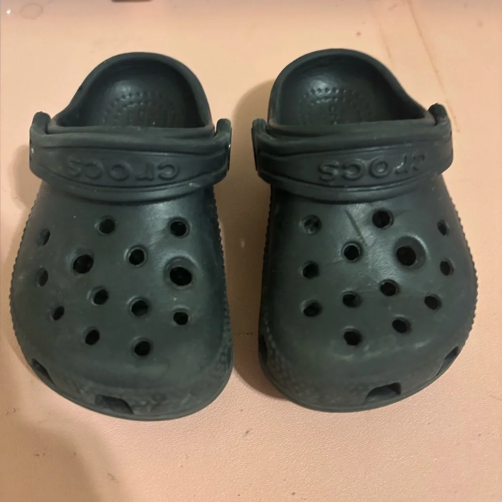 Croc Kids Clogs Slip On Shoes 11441 Adjustable Straps Black Toddlers Size C6